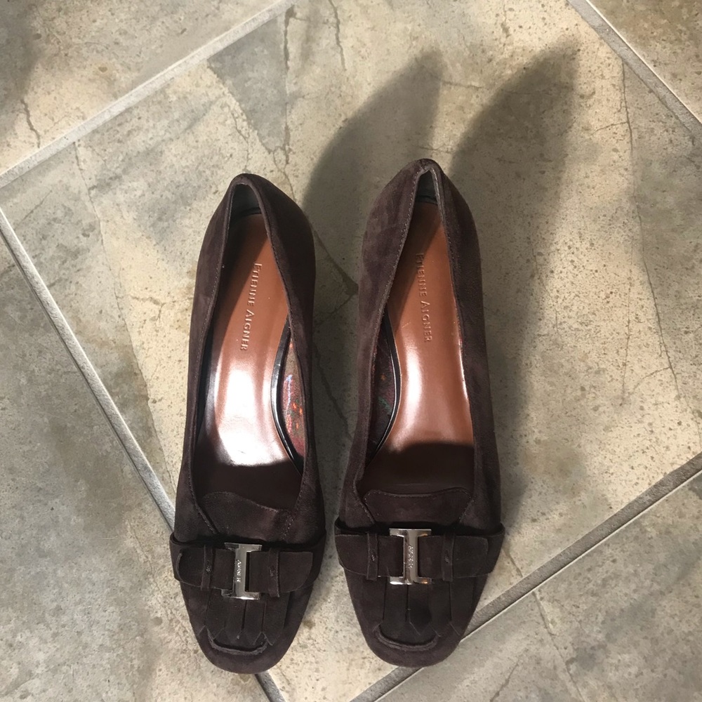 Brown Suede Pumps